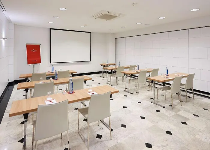 Nh Collection De Hotell 4*