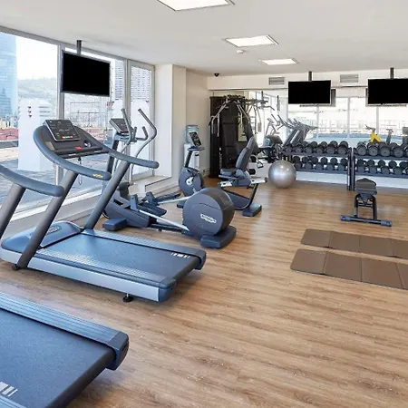 إن إتش كوليكشن مدريد يورو بيلدينغ فندق