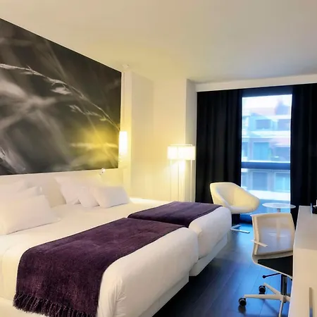 إن إتش كوليكشن مدريد يورو بيلدينغ