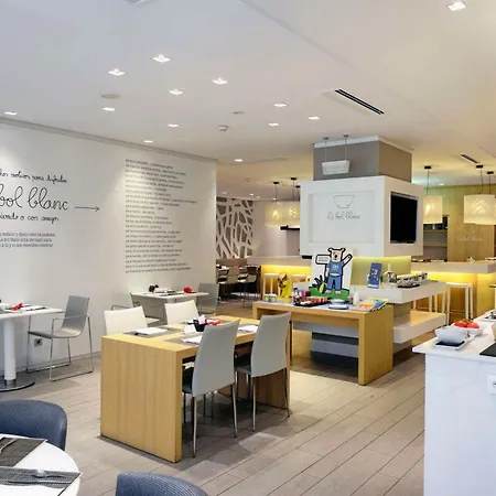 إن إتش كوليكشن مدريد يورو بيلدينغ