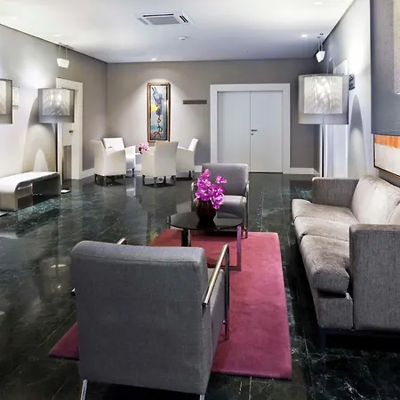 فندق إن إتش كوليكشن مدريد يورو بيلدينغ 4*