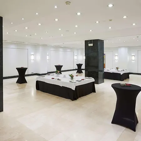 ホテル Nh コレクション デ 4*