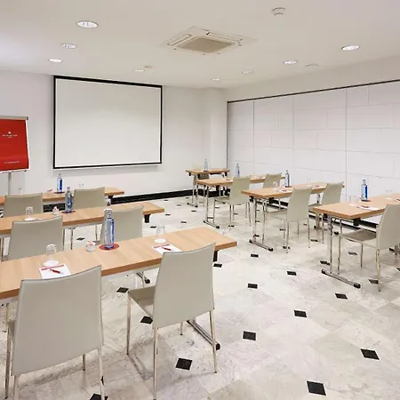 Nh Collection De Hotell 4*