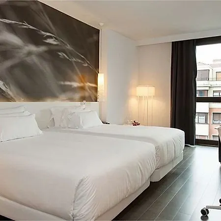 Nh Collection De Hotell 4*